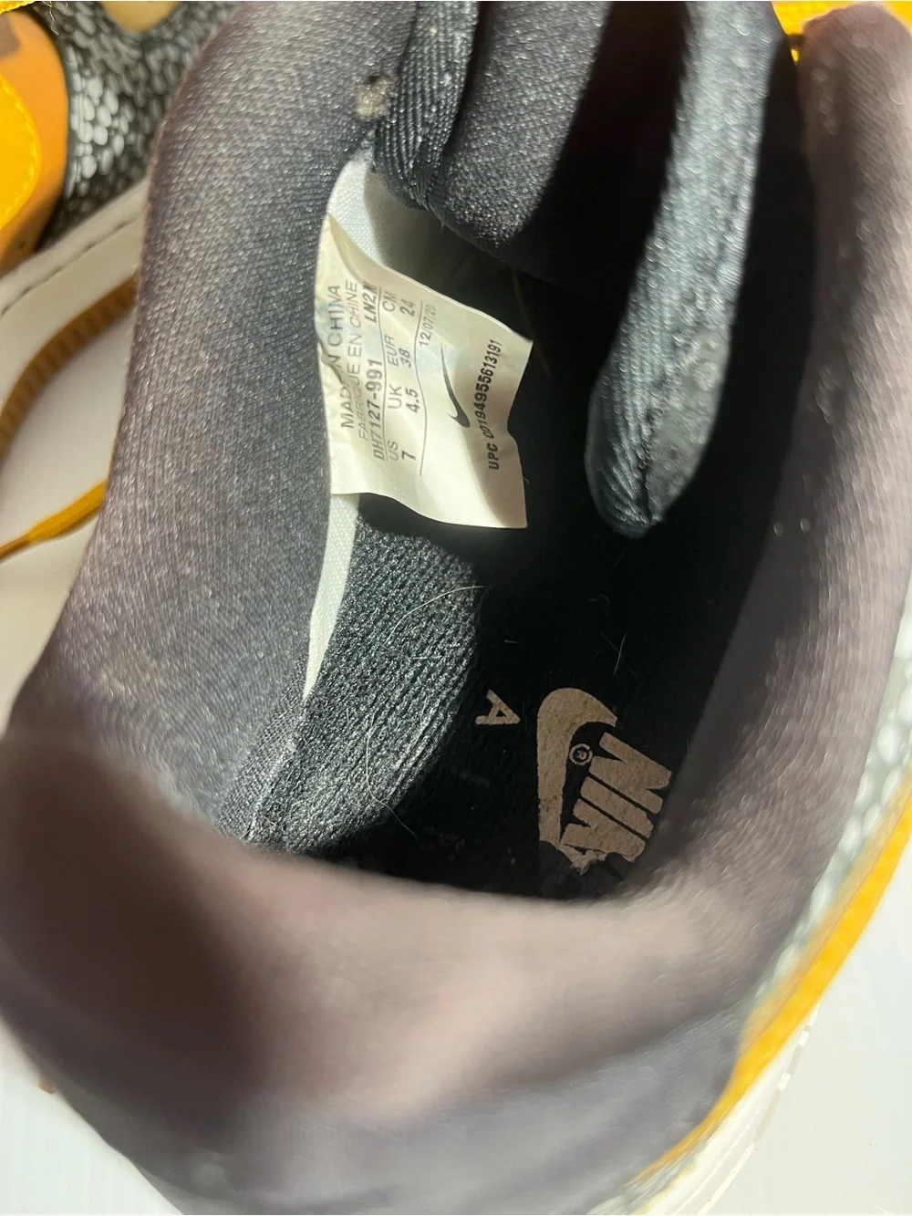Rare Nike Air Force One “Safari”